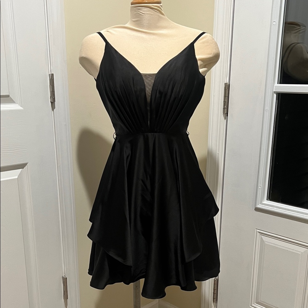 Alyce Paris Elegant Black Mini Dress